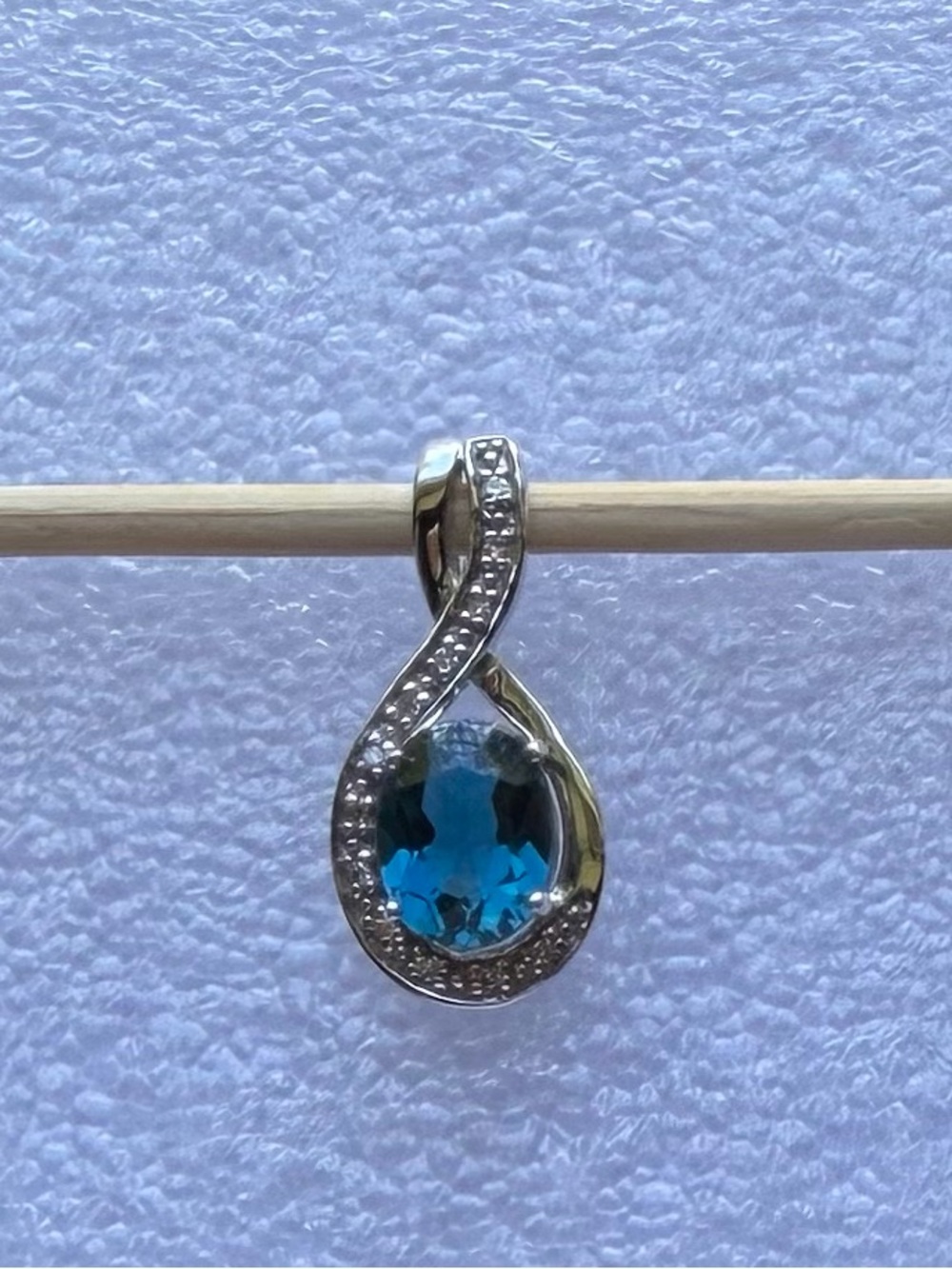 London Blue Topaz and Diamond Pendant in 14K White Gold - Excellent Condition